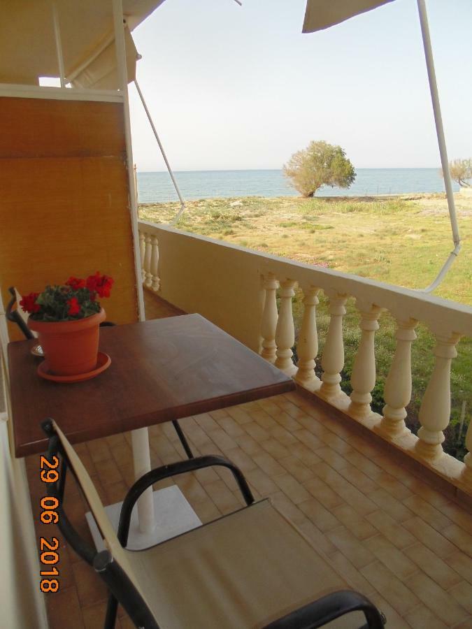 Hippokratis Apartments Gerani  Esterno foto